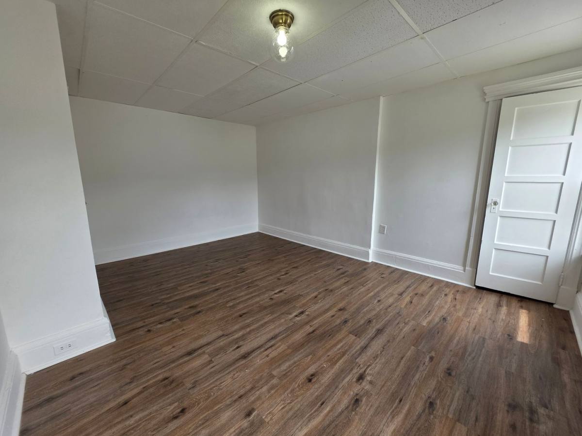 Apartment for rent at 143 -145 Elmendorf St, Kingston, NY 12401