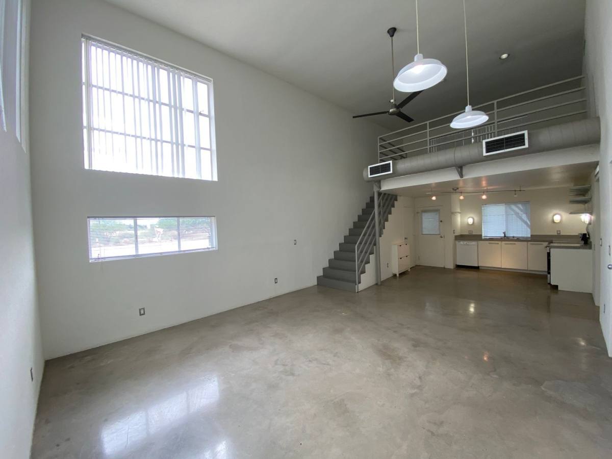 Apartment for rent at 1250 E Manlove St, Tucson, AZ 85719