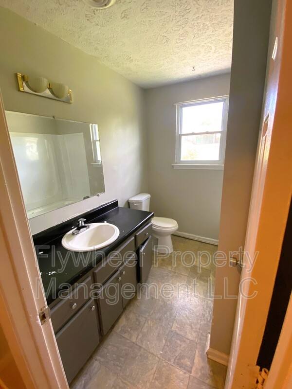 House for rent at 780 Garrison Dr, Nashville, TN 37207