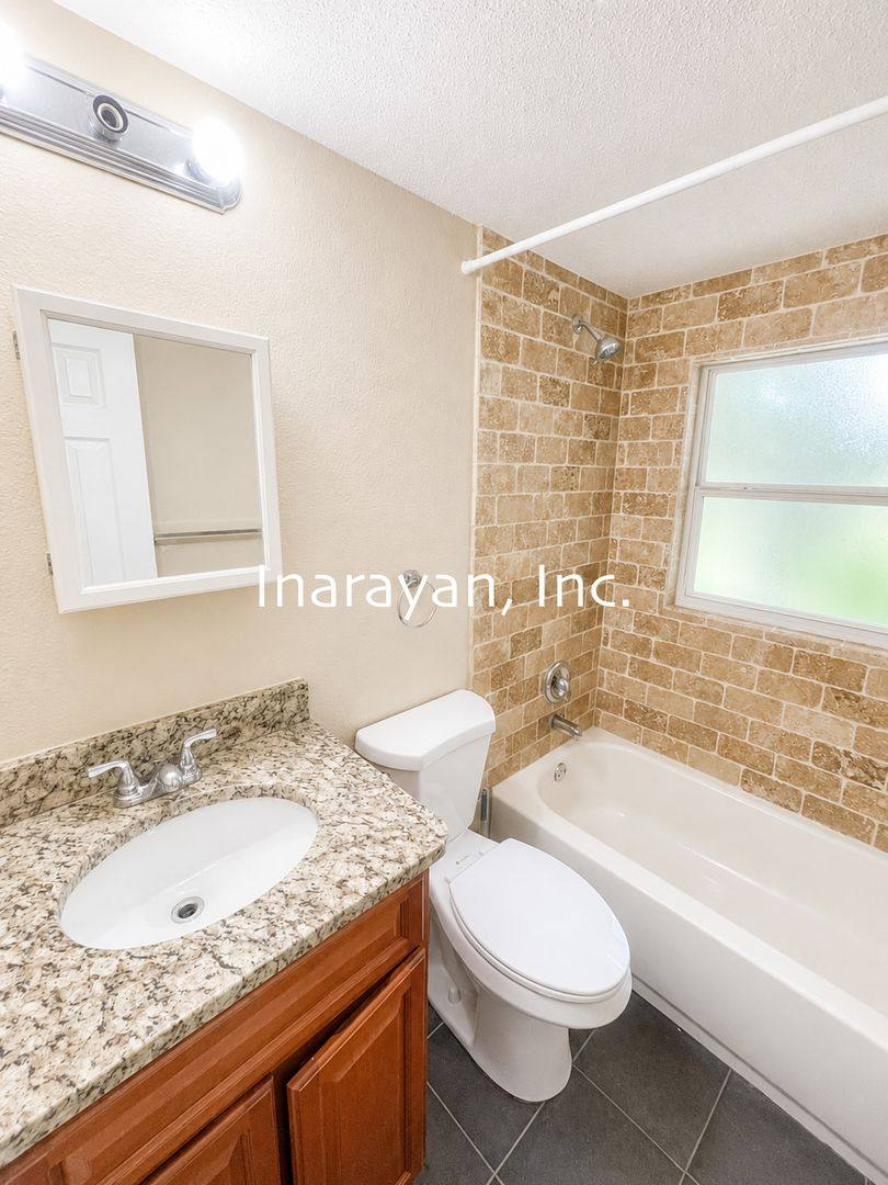 Apartment for rent at 516 Sunset Dr, Orlando, FL 32805
