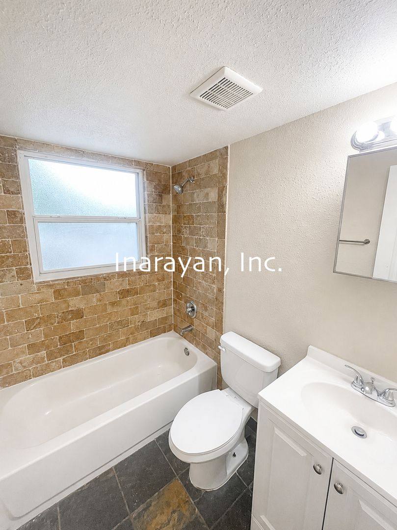 Apartment for rent at 516 Sunset Dr, Orlando, FL 32805