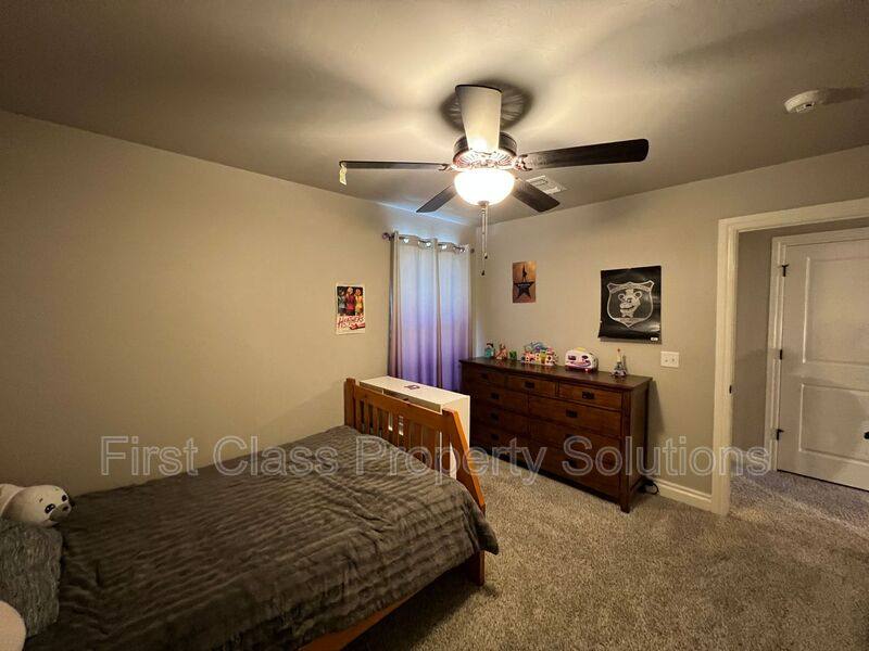 House for rent at 3116 Drake Crest Dr, Edmond, OK 73034