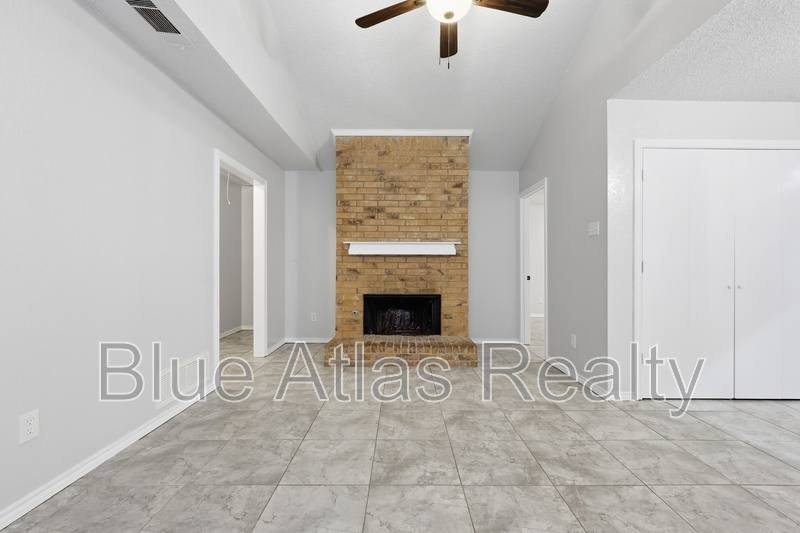 House for rent at 711 Penn Place, Cedar Hill, TX 75104
