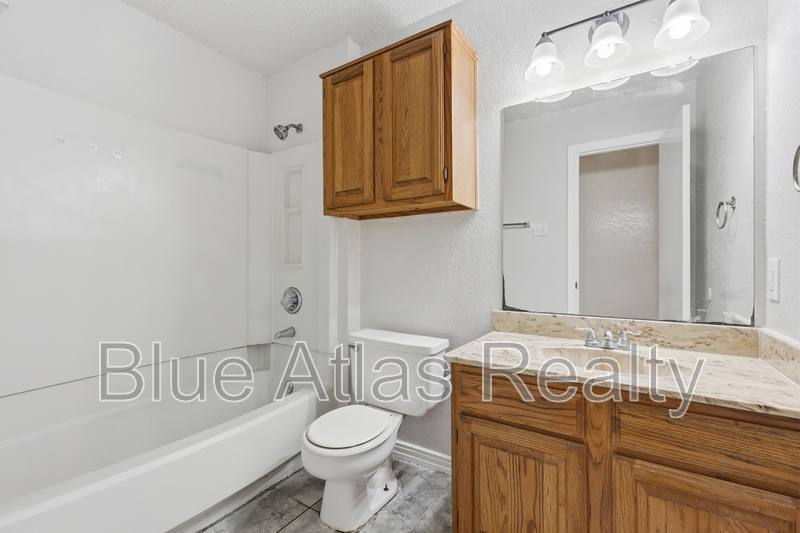 House for rent at 711 Penn Place, Cedar Hill, TX 75104