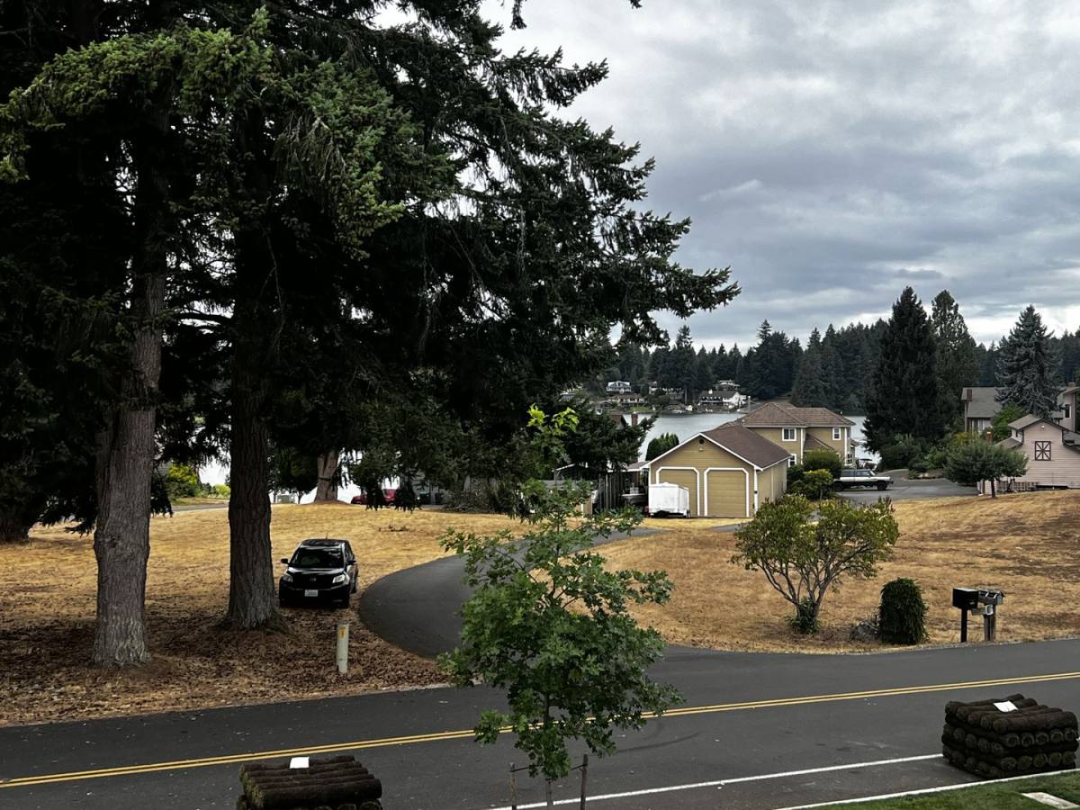 House for rent at 2712 Mayes Rd SE, Lacey, WA 98503