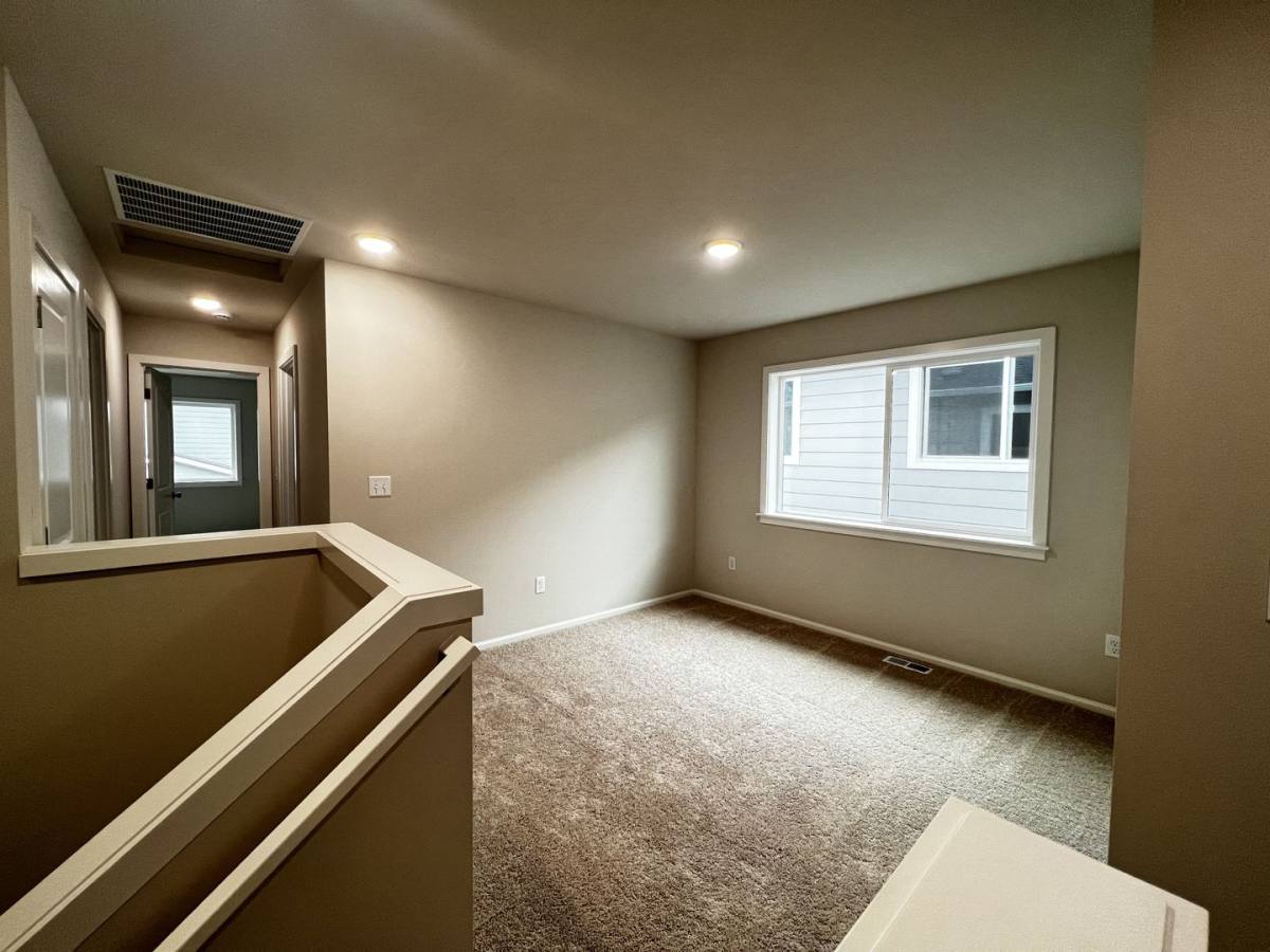 House for rent at 2712 Mayes Rd SE, Lacey, WA 98503