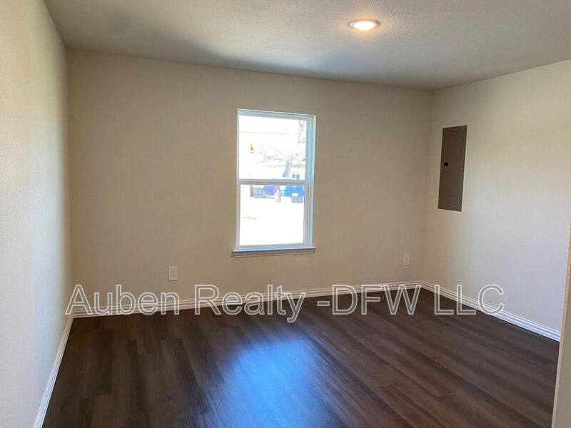 Apartment for rent at 2203 Henry St #A, Greenville, TX 75401