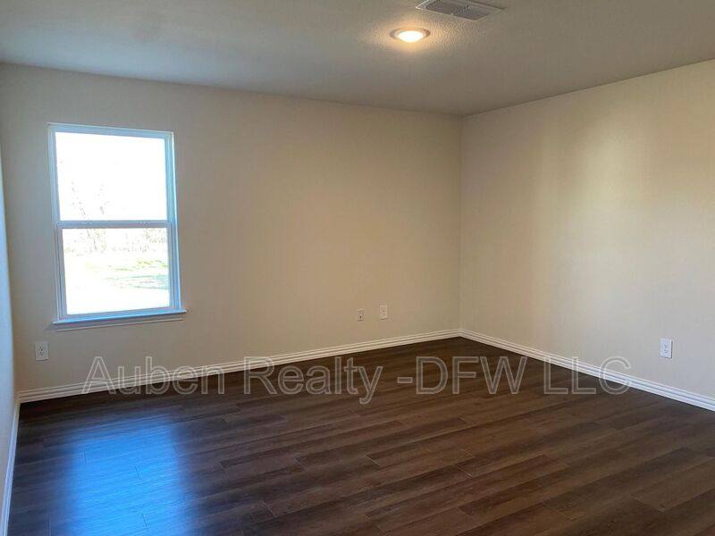 Apartment for rent at 2203 Henry St #A, Greenville, TX 75401