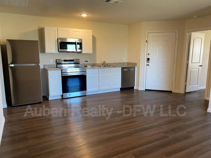Apartment for rent at 2203 Henry St #A, Greenville, TX 75401