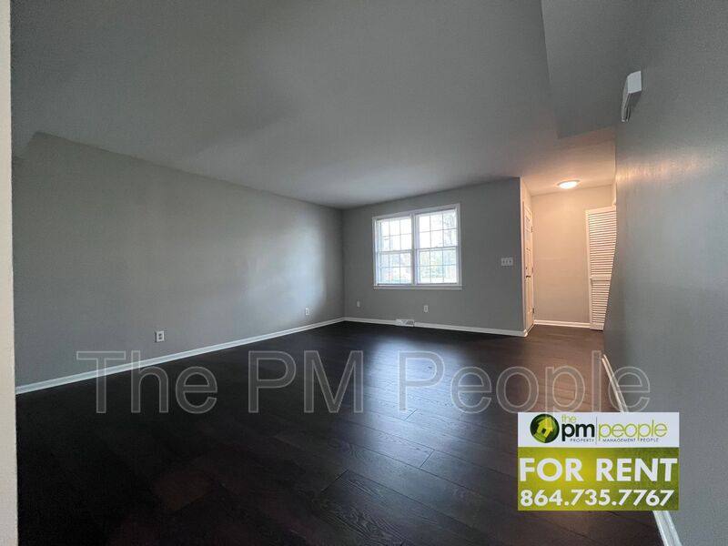 Townhouse for rent at 102 Wexford Dr, Taylors, SC 29687
