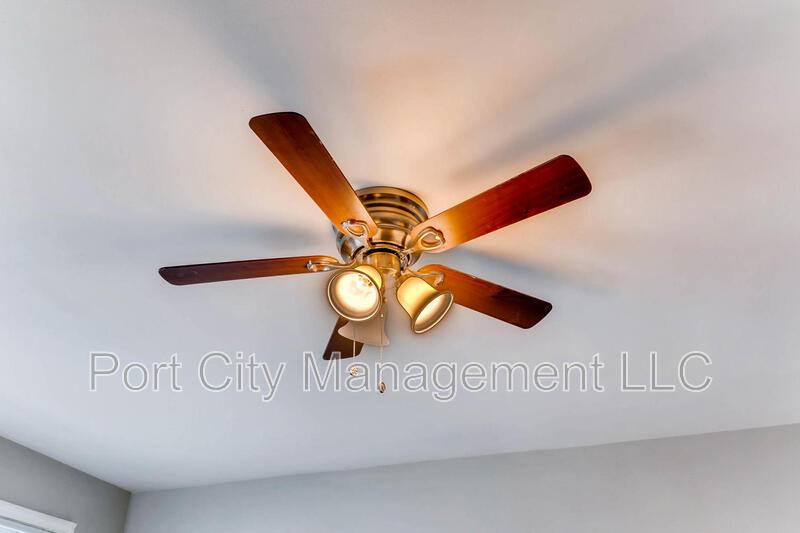 Townhouse for rent at 8617 Oak Rd, Parkville, MD 21234