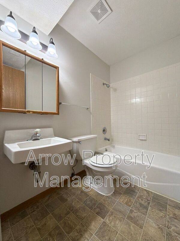 Apartment for rent at 1421 D St #2, Lincoln, NE 68502