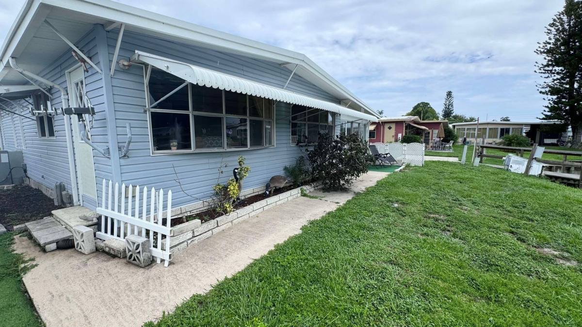 House for rent at 2505 E Bay Dr, Largo, FL 33771