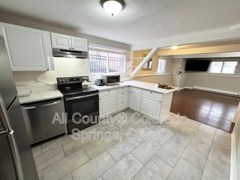 Apartment for rent at 2126 W Kiowa St #10, Colorado Springs, CO 80904