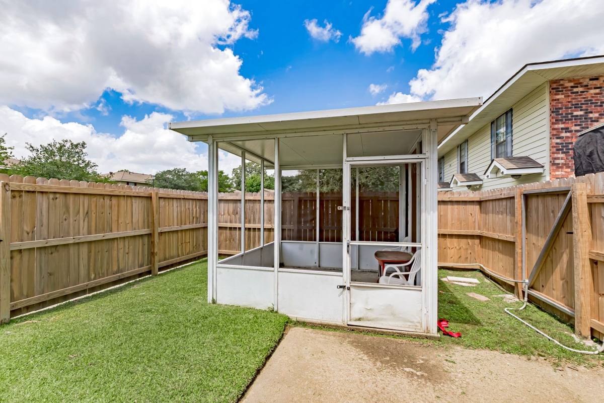 Townhouse for rent at 522 S Flannery Rd #A, Baton Rouge, LA 70815