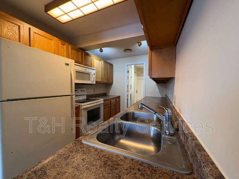 House for rent at 609 1 2 S Crystal St, Kokomo, IN 46901