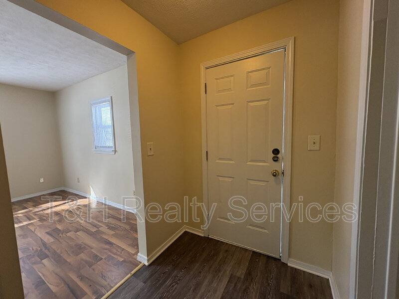 House for rent at 609 1 2 S Crystal St, Kokomo, IN 46901