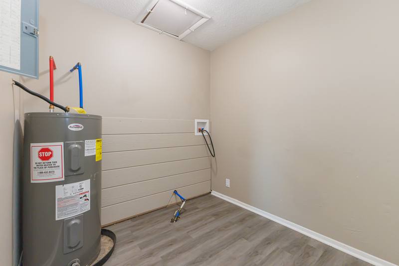 Apartment for rent at 208 S Keystone Circle, Muncie, IN 47303