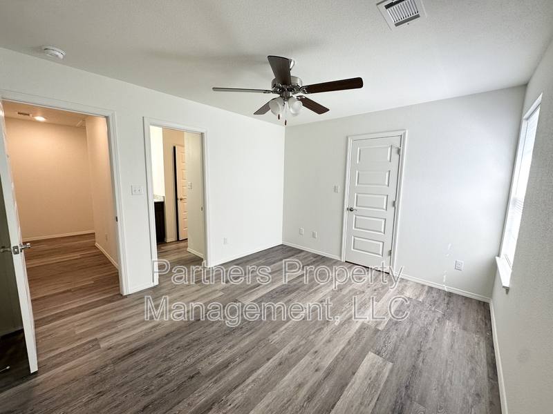 Apartment for rent at 779 S Rupple Rd #2, Fayetteville, AR 72704