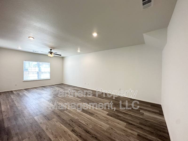 Apartment for rent at 779 S Rupple Rd #2, Fayetteville, AR 72704