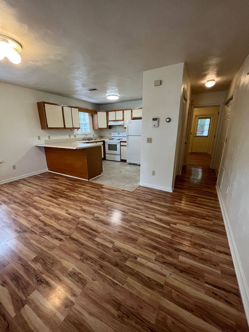 Townhouse for rent at 888 Patrick Henry Dr, Blacksburg, VA 24060