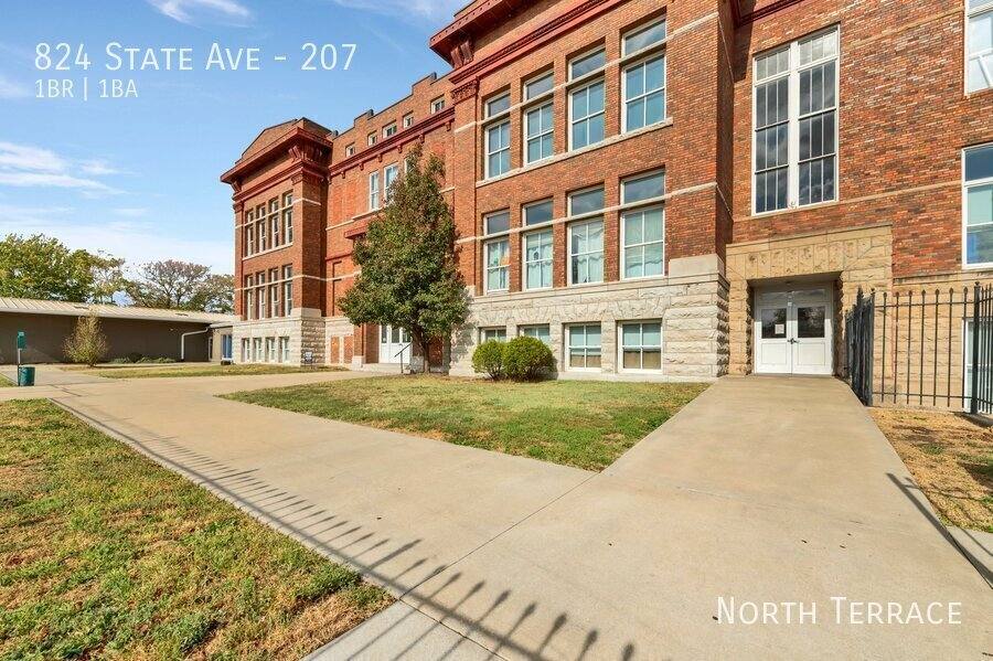Apartment for rent at 824 State Ave, Kansas City, KS 66101