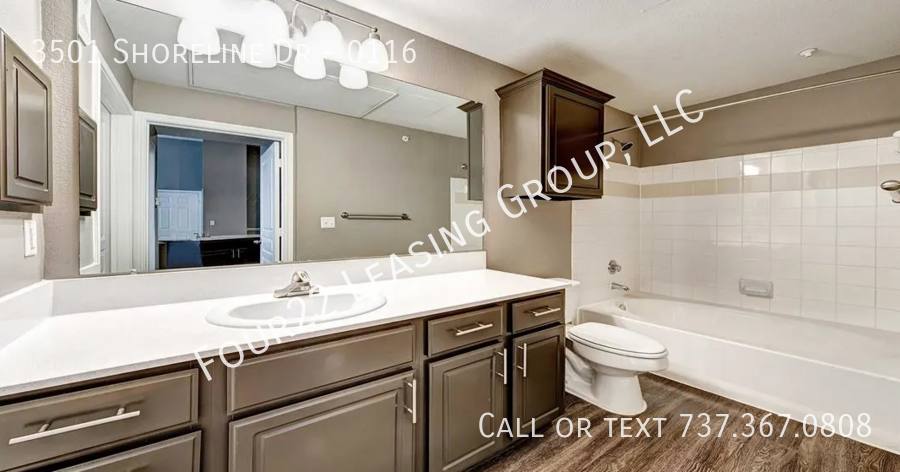 Apartment for rent at 3501 Shoreline Dr, Austin, TX 78728