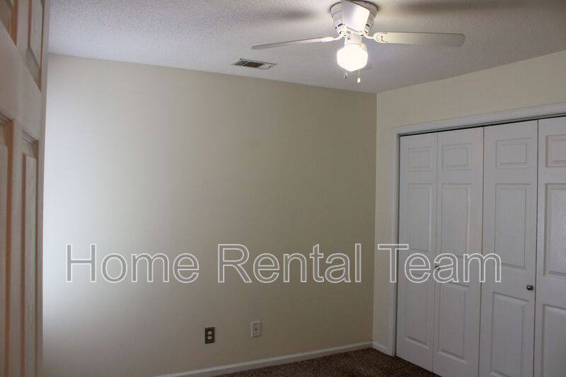 House for rent at 132 Bluelake Blvd, Pooler, GA 31322