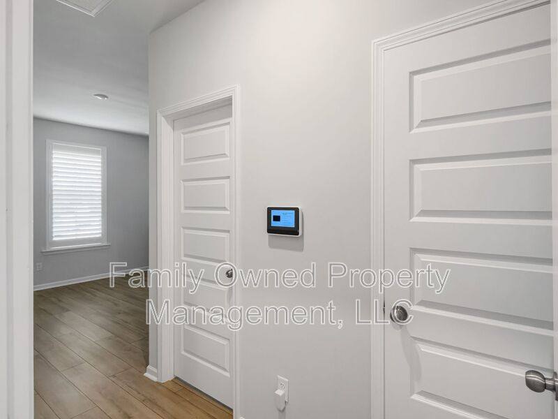 House for rent at 2048 Longhorn Lane, Summerville, SC 29485
