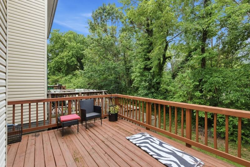 Townhouse for rent at 1033 Higgins Way #1, Hyattsville, MD 20782
