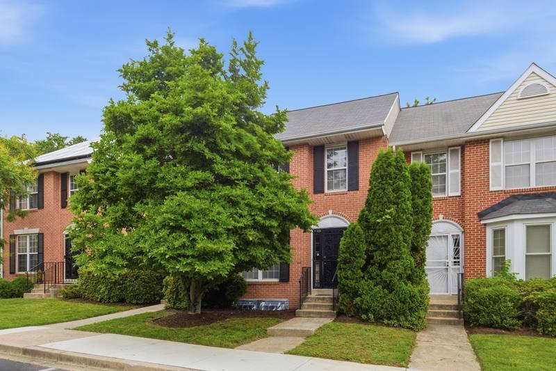Townhouse for rent at 1033 Higgins Way #1, Hyattsville, MD 20782
