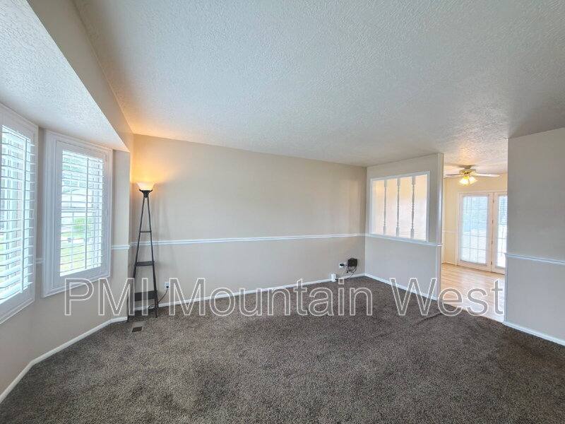 House for rent at 1020 E 1275 N, Layton, UT 84040