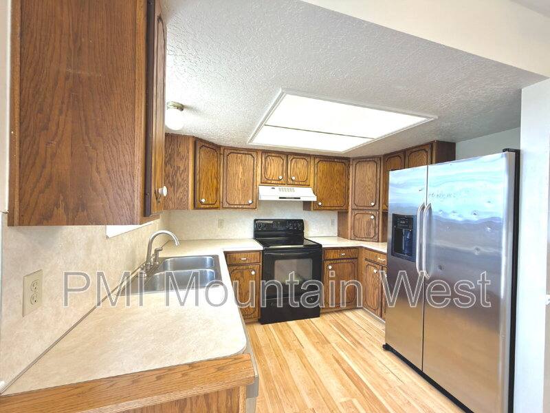 House for rent at 1020 E 1275 N, Layton, UT 84040
