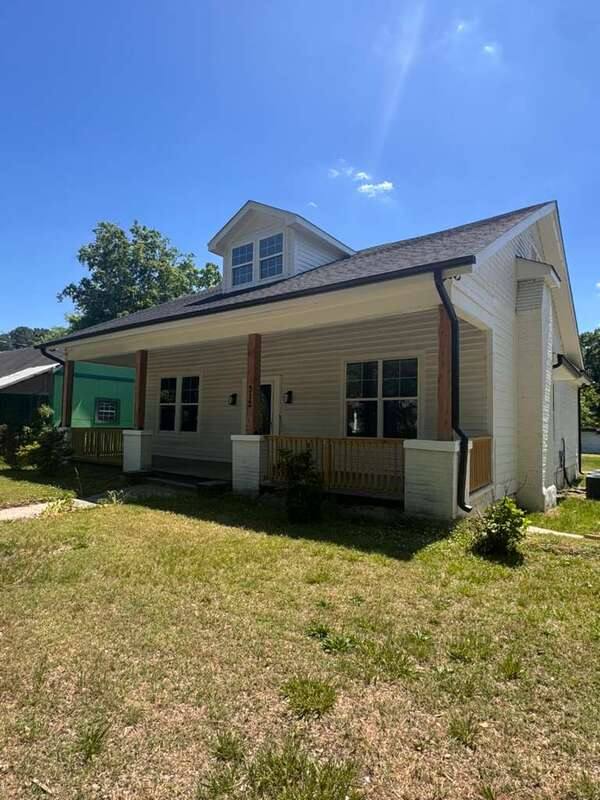 House for rent at 312 E Andrews Ave, Henderson, NC 27536