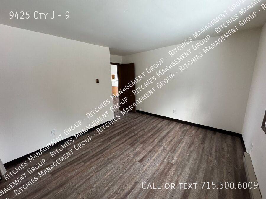 Apartment for rent at 9425 Cty J #9, Minocqua, WI 54548