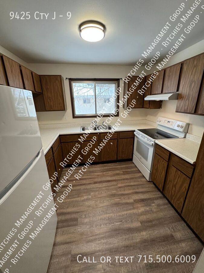 Apartment for rent at 9425 Cty J #9, Minocqua, WI 54548