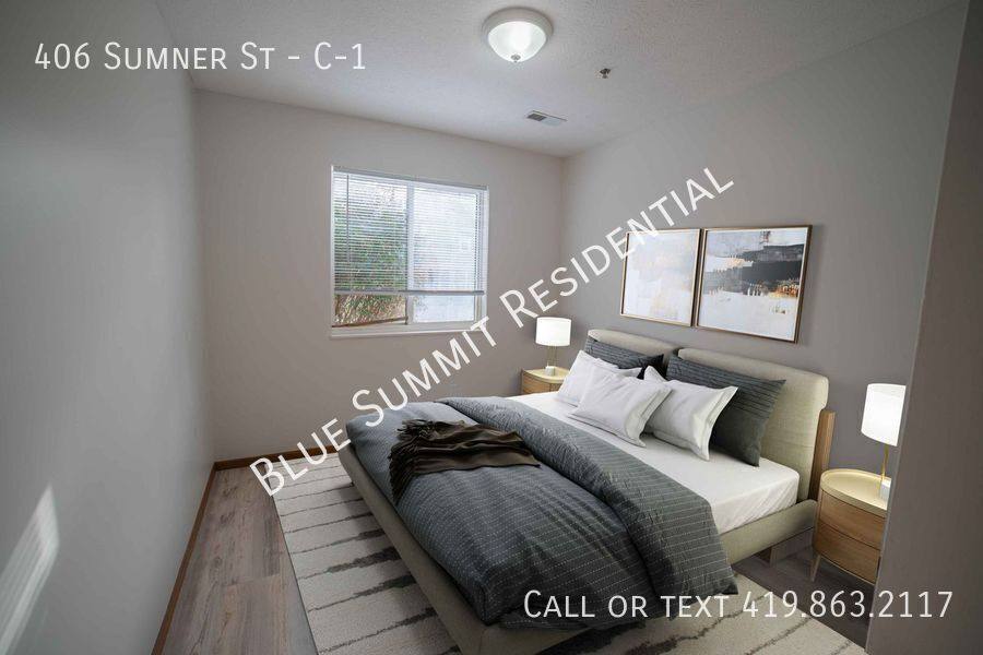 Apartment for rent at 406 Sumner St, Akron, OH 44304