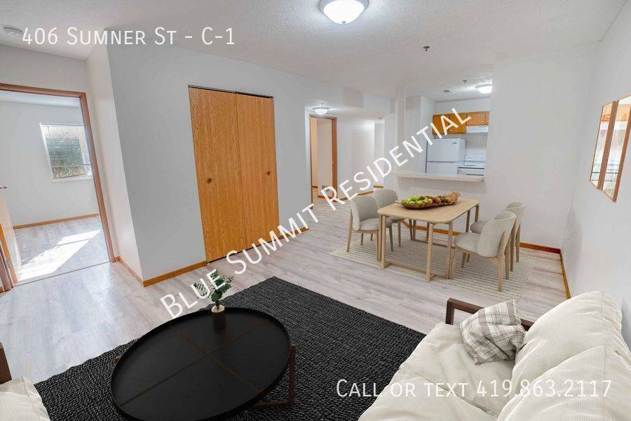 Apartment for rent at 406 Sumner St, Akron, OH 44304