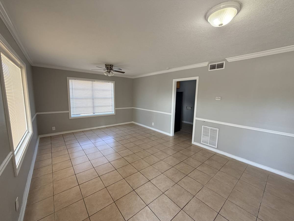 Apartment for rent at 1414 E Ave #A, Katy, TX 77493