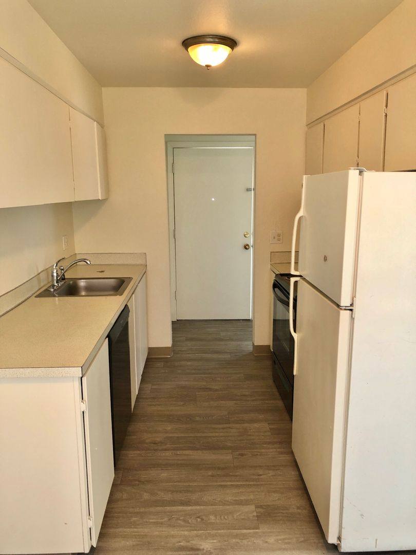 Apartment for rent at 1418 E Second St, Newberg, OR 97132