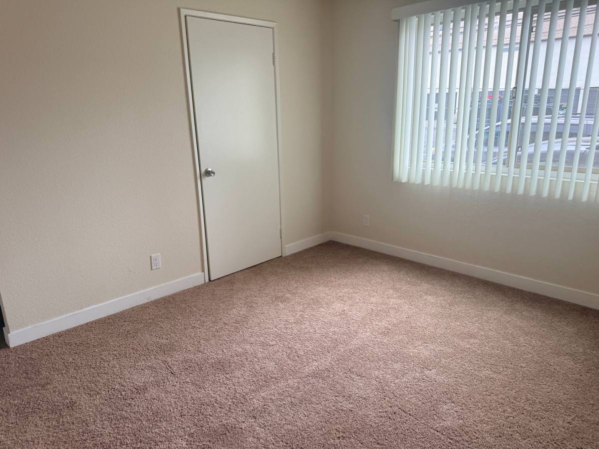 Apartment for rent at 10042 Commerce Ave, Tujunga, CA 91042