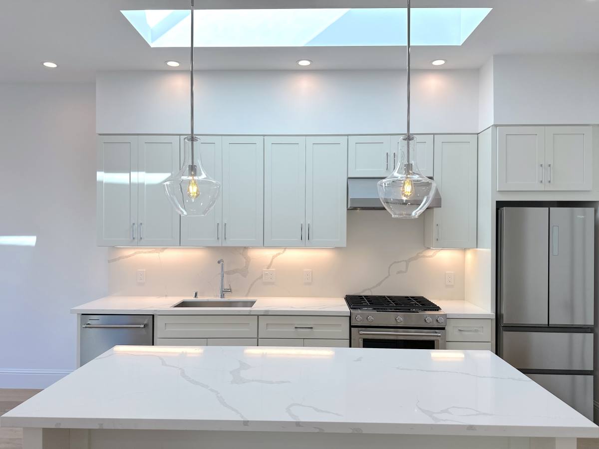 Apartment for rent at 576 Chestnut St, San Francisco, CA 94133