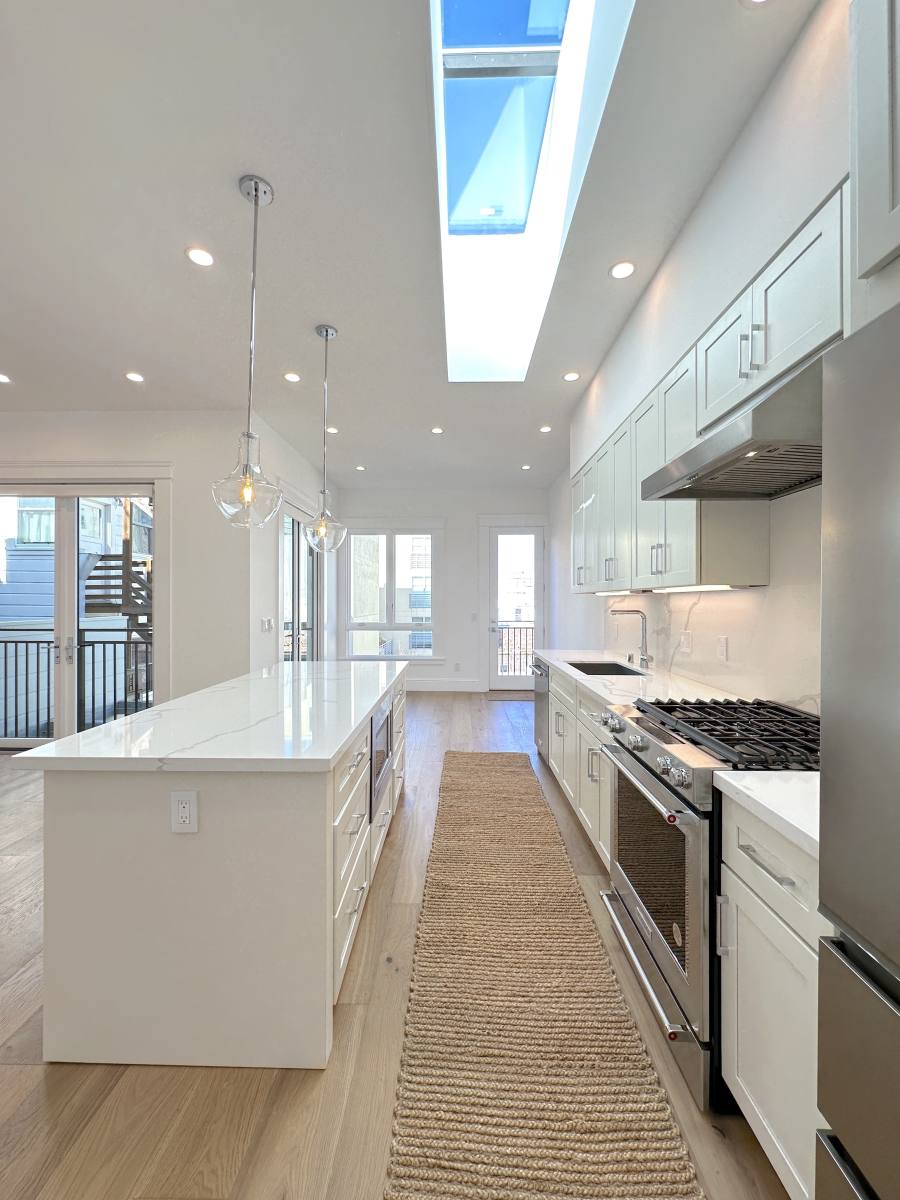 Apartment for rent at 576 Chestnut St, San Francisco, CA 94133