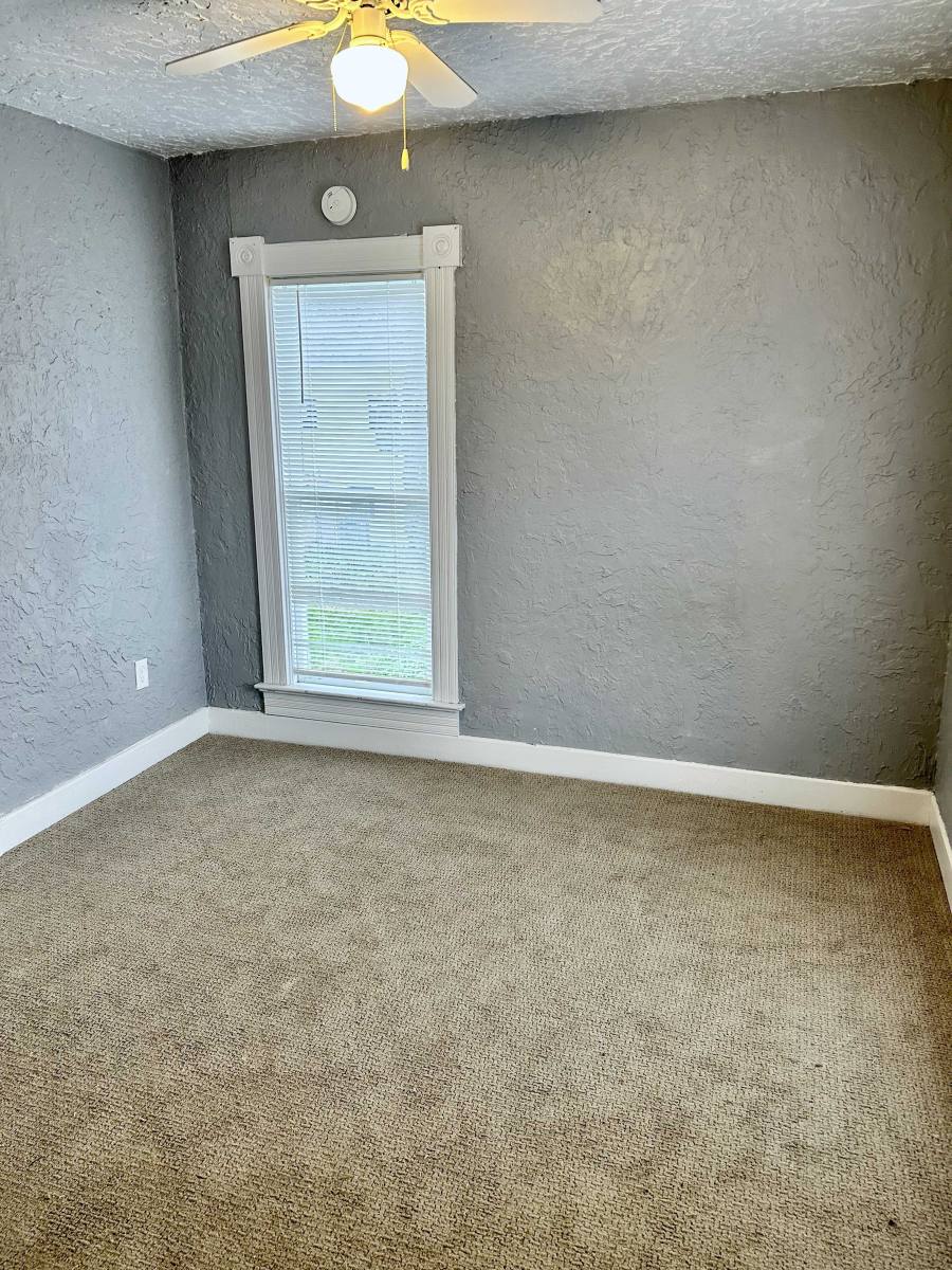 Apartment for rent at 323 1st Ave S #3, Kent, WA 98032