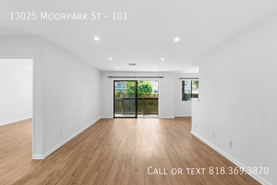 Townhouse for rent at 13025 Moorpark St #101, Studio City, CA 91604