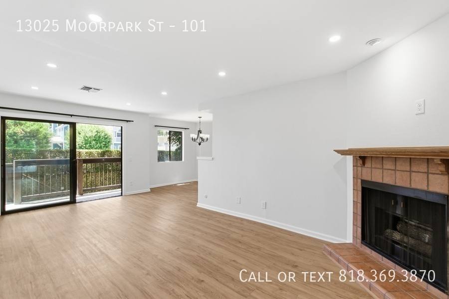Townhouse for rent at 13025 Moorpark St #101, Studio City, CA 91604