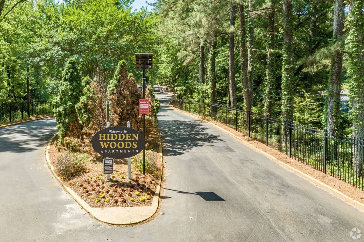Apartment for rent at 4655 Glenwood Rd, Decatur, GA 30035