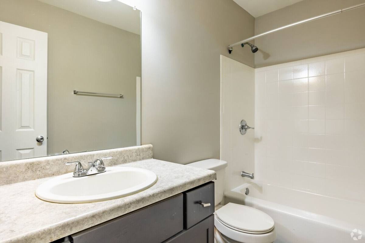 Apartment for rent at 4655 Glenwood Rd, Decatur, GA 30035