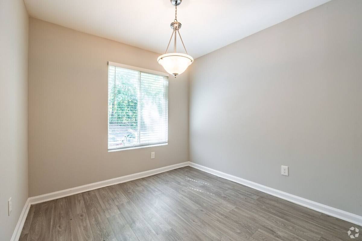 Apartment for rent at 4655 Glenwood Rd, Decatur, GA 30035