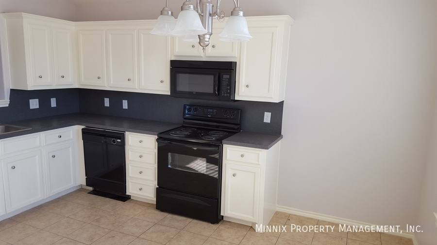 House for rent at 2220 99th St, Lubbock, TX 79423